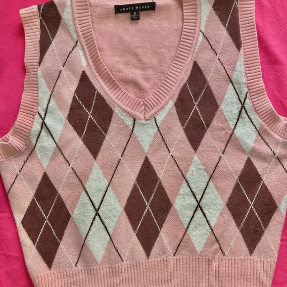 Pink And Brown Argyle Sweater Vest Size 